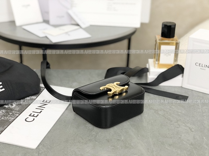 셀린느미니클로드트리웅페캔버스백 20260307-153538-003루.jpg