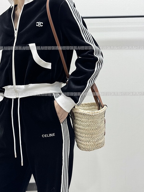 셀린느틴클래식파니에 20260307-154818-023루.jpg