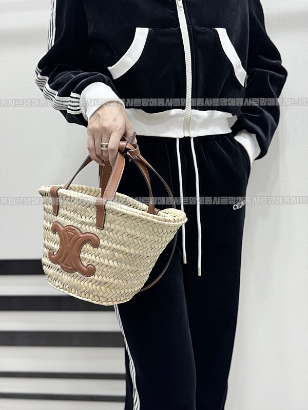 셀린느틴클래식파니에 20260307-154818-025루.jpg