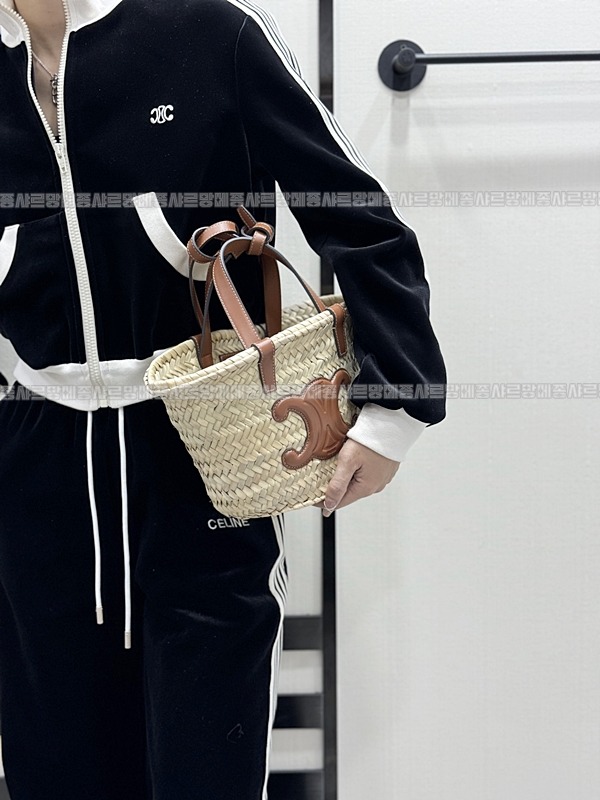 셀린느틴클래식파니에 20260307-154818-026루.jpg