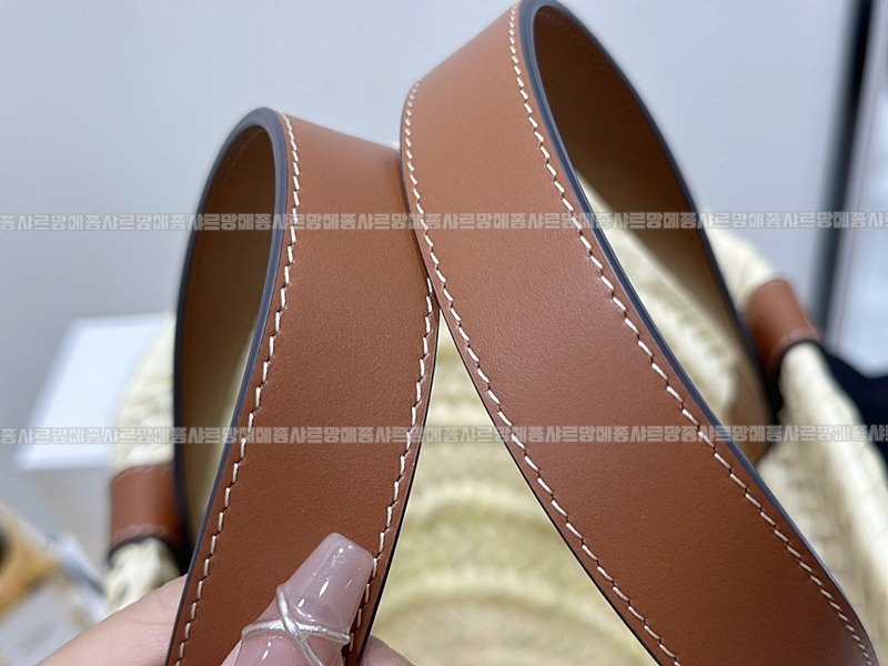 셀린느틴클래식파니에미디움 20260307-155425-012루.jpg