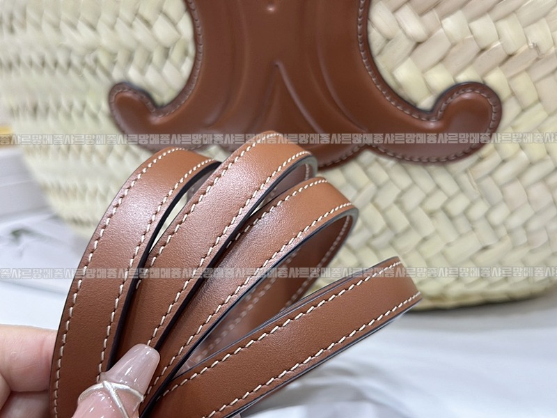 셀린느틴클래식파니에미디움 20260307-155425-014루.jpg