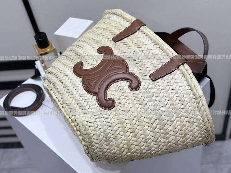 셀린느틴클래식파니에미디움 20260307-155425-015루.jpg