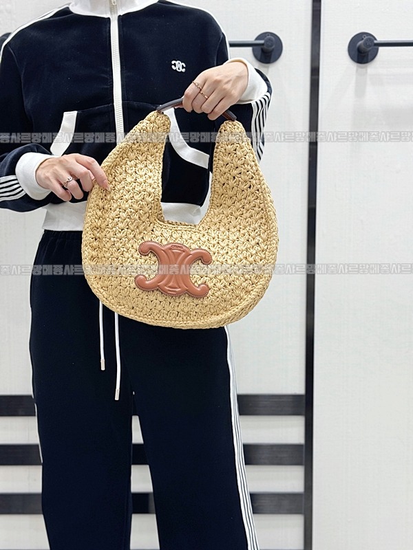 셀린느클래식파니에호보백 20260307-165244-016루.jpg