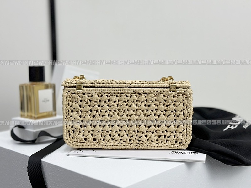 셀린느트리오페프랩백 20260307-165952-003루.jpg