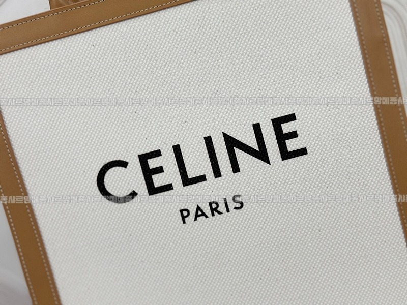 셀린느버티컬카바스스몰 20260308-110534-005루.jpg