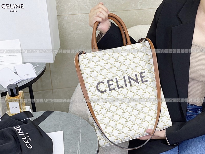 셀린느트리옹프스몰버티컬카바스백 20260308-112334-021루.jpg