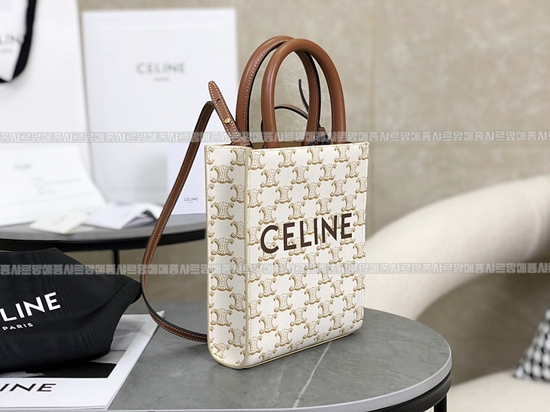 셀린느트리옹프미니버티컬카바스백 20260308-114938-002루.jpg