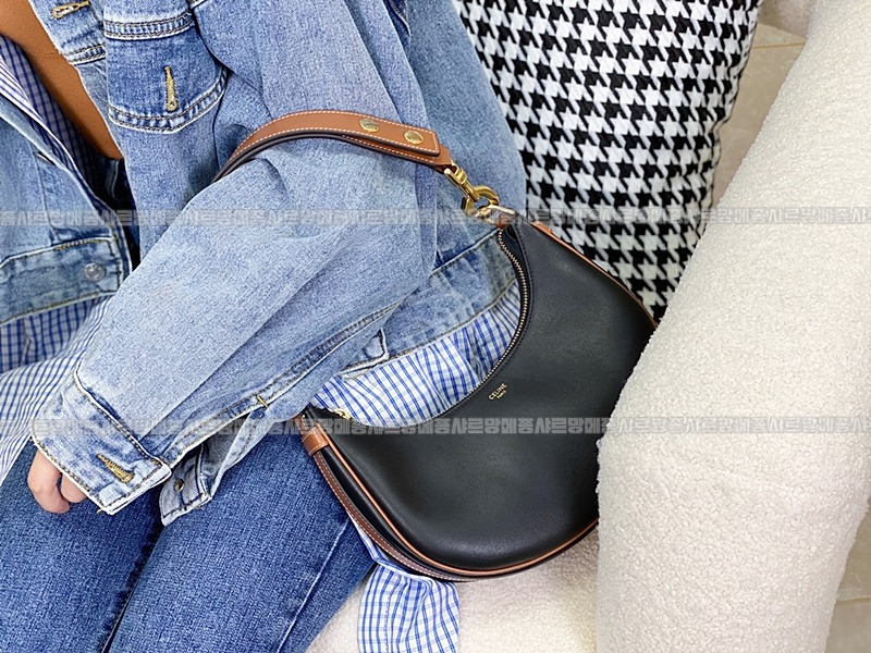 셀린느미디움스트랩아바솔더백 20260308-125743-020루.jpg