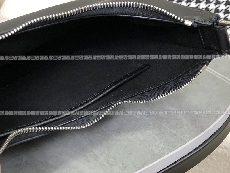 셀린느아바백미니 20260308-131329-018루.jpg