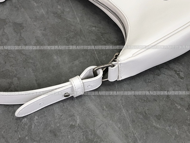 셀린느아바백미니 20260308-131647-018루.jpg