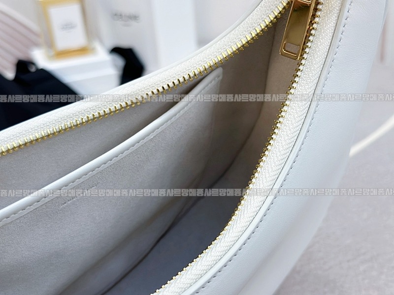 셀린느아바트리옹프백 20260308-150519-018루.jpg