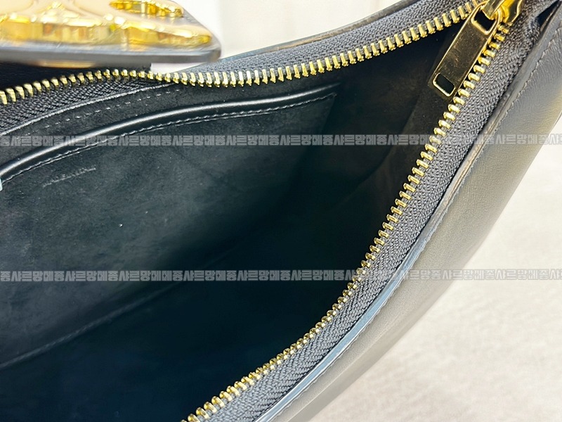 셀린느아바트리옹프백 20260308-151415-014루.jpg