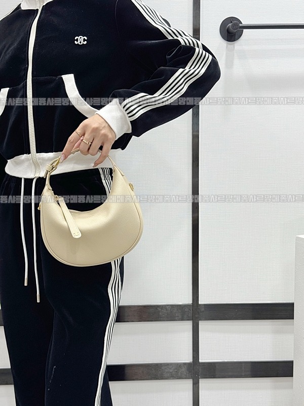 셀린느틴룰루백 20260308-154019-017루.jpg