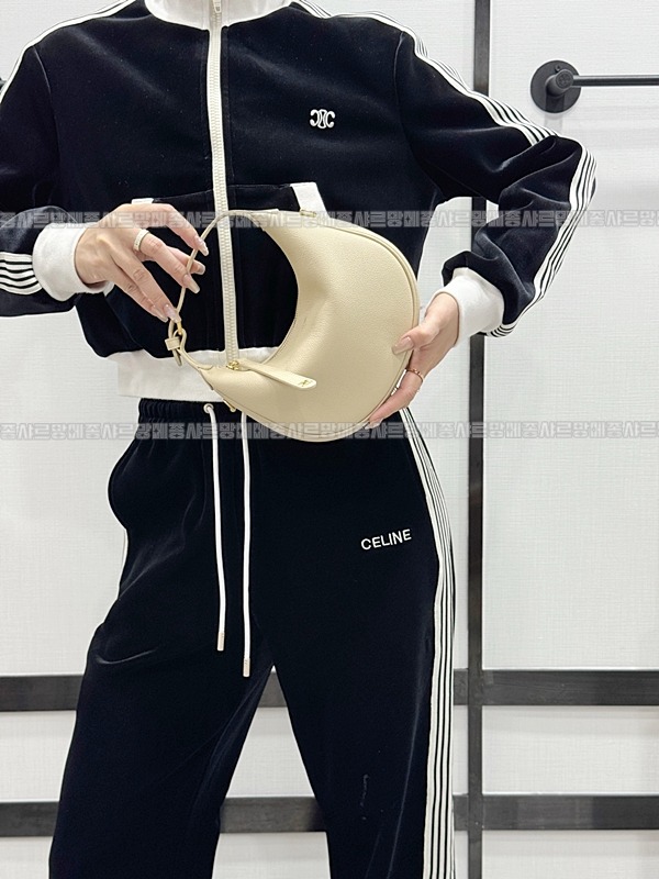 셀린느틴룰루백 20260308-154020-019루.jpg