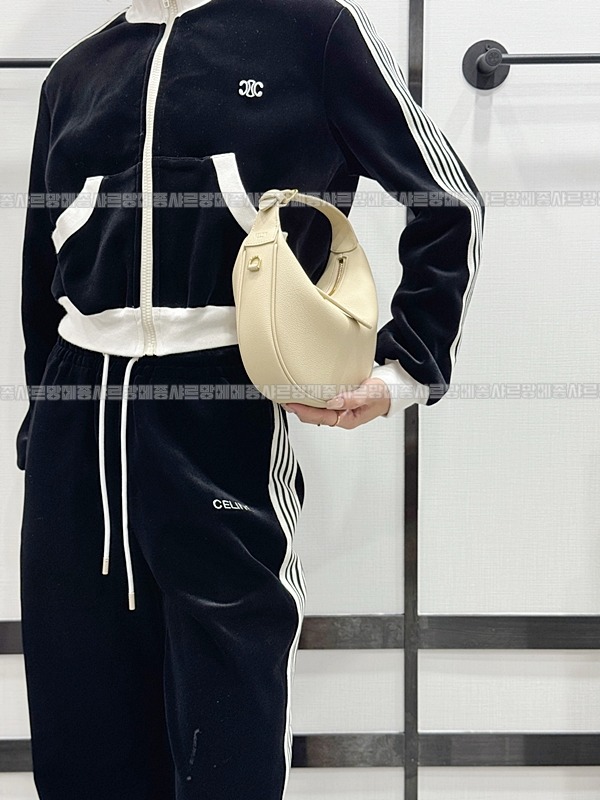 셀린느틴룰루백 20260308-154020-021루.jpg