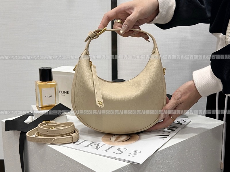 셀린느틴룰루백 20260308-154017-001루.jpg