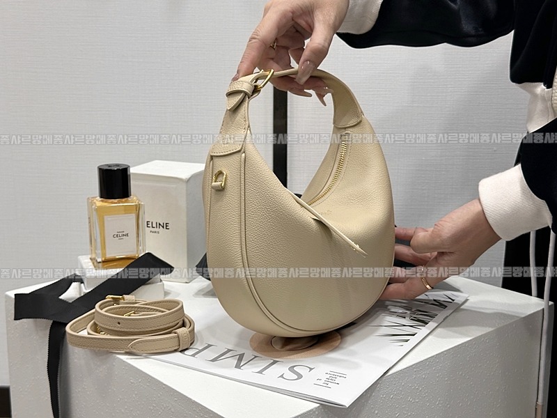 셀린느틴룰루백 20260308-154017-002루.jpg