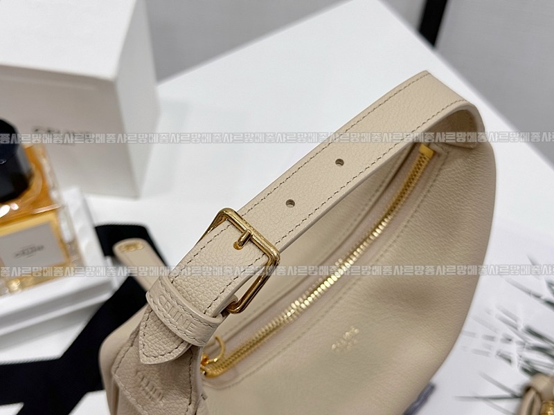 셀린느틴룰루백 20260308-154018-010루.jpg