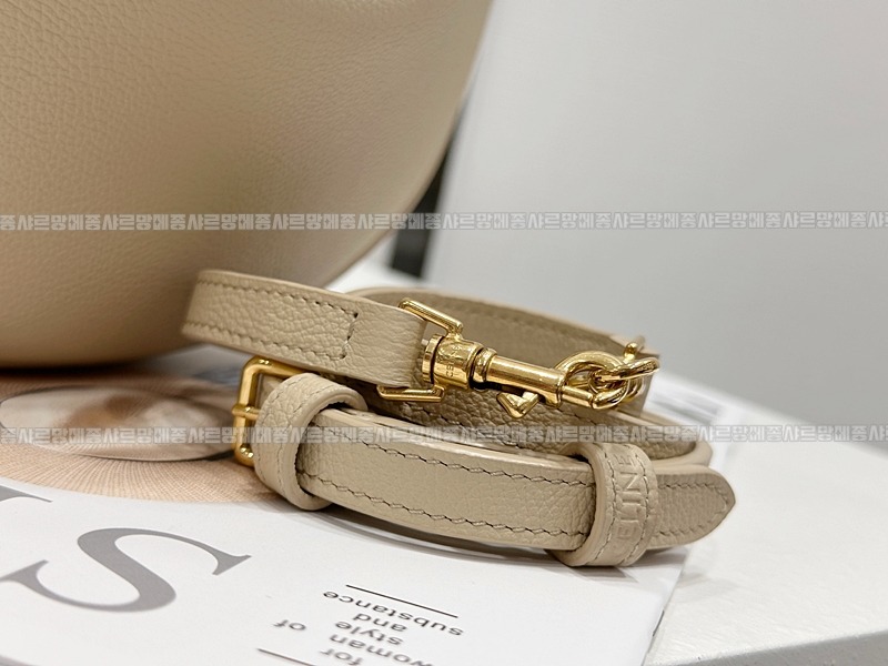 셀린느틴룰루백 20260308-154019-015루.jpg