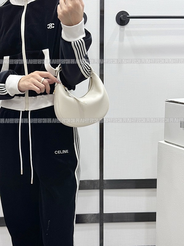 셀린느틴룰루백 20260308-154656-020루.jpg