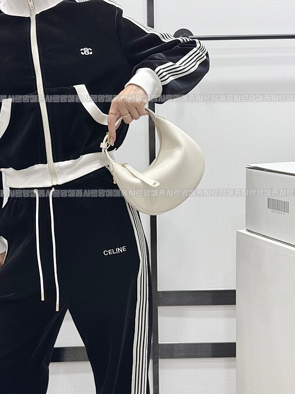 셀린느틴룰루백 20260308-154656-021루.jpg