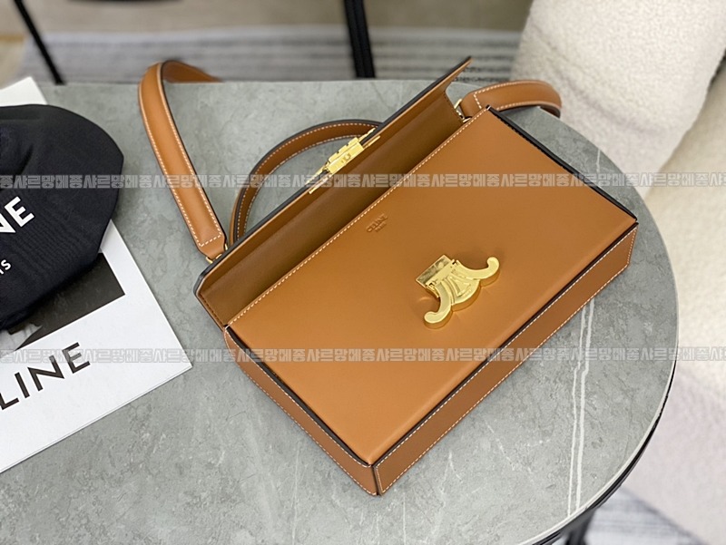 셀린느박스트리오페탑핸들백 20260308-160346-006루.jpg