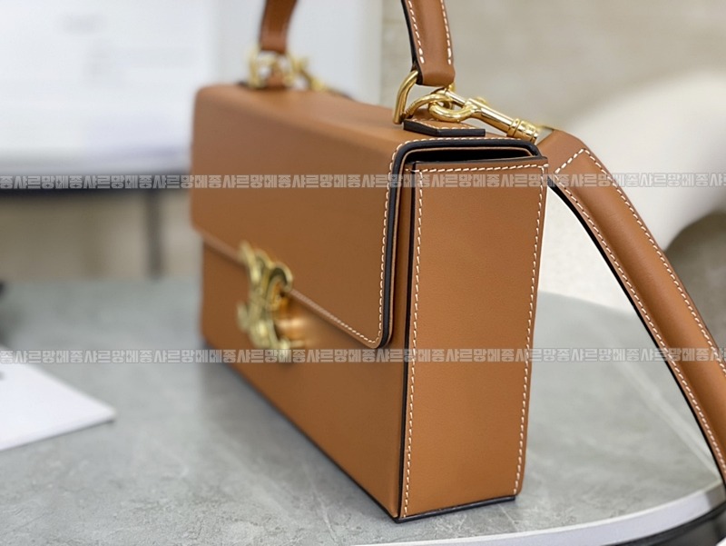 셀린느박스트리오페탑핸들백 20260308-160347-014루.jpg