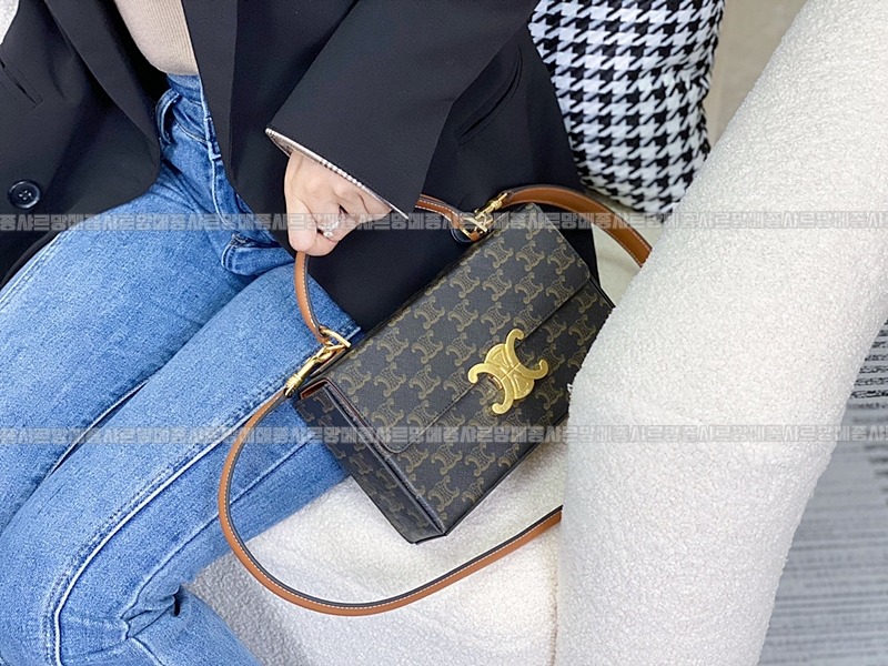 셀린느박스트리오페탑핸들백 20260308-160928-017루.jpg