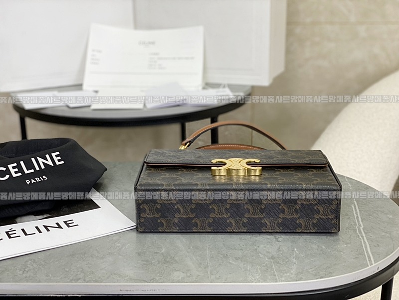 셀린느박스트리오페탑핸들백 20260308-160927-009루.jpg