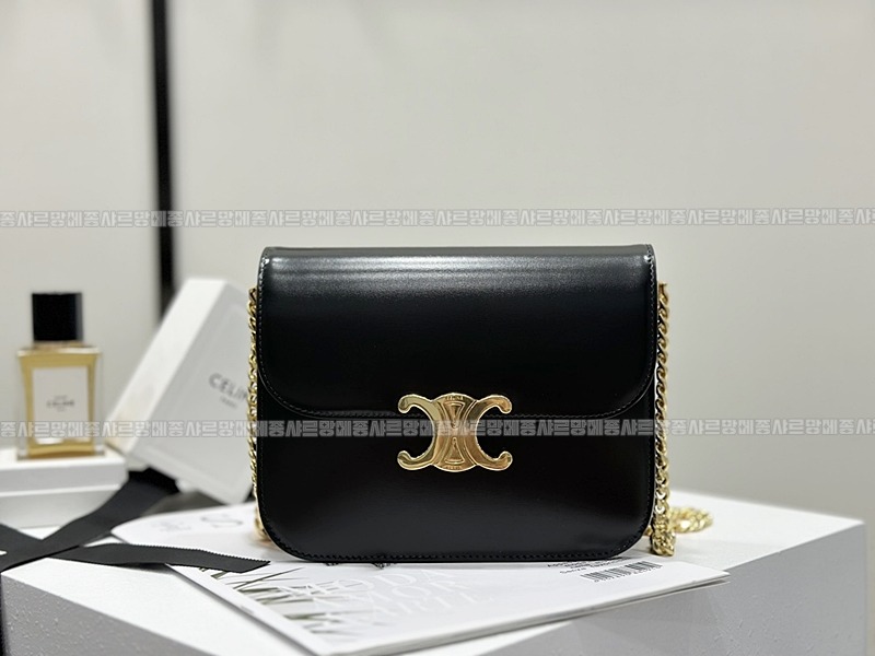 셀린느클래식트리옹프미디움체인백 20260308-163959-001루.jpg