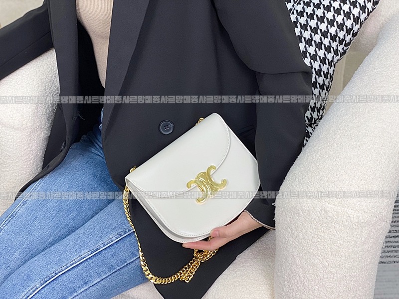 셀린느클레아베사체틴체인숄더백 20260308-165519-024루.jpg