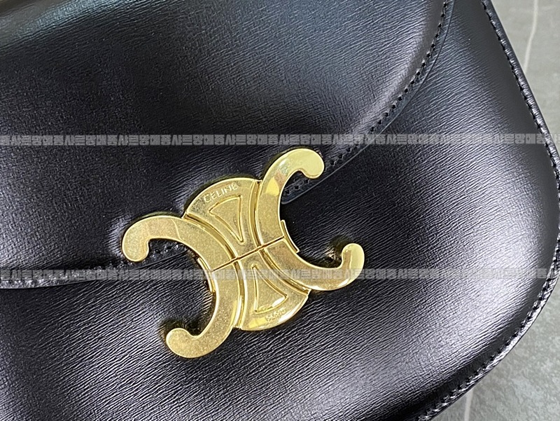 셀린느클레아베사체틴체인숄더백 20260308-170048-013루.jpg