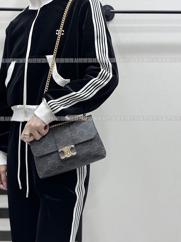 셀린빅투아르백트리옹프스몰 20260309-104349-017루.jpg