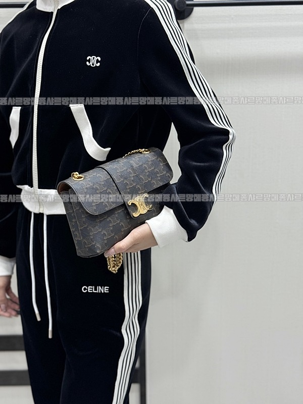 셀린빅투아르백트리옹프스몰 20260309-104349-020루.jpg