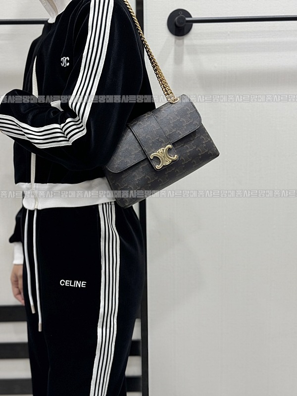 셀린빅투아르백트리옹프스몰 20260309-104350-021루.jpg