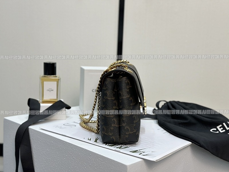 셀린빅투아르백트리옹프스몰 20260309-104347-003루.jpg