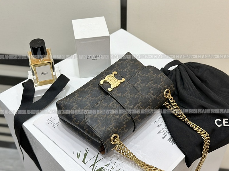 셀린빅투아르백트리옹프스몰 20260309-104347-006루.jpg