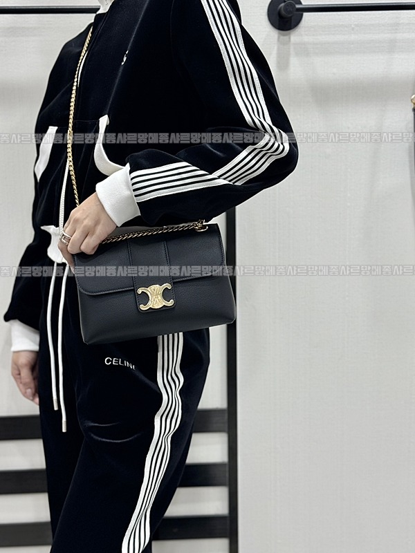 셀린빅투아르백스몰 20260309-105250-017루.jpg