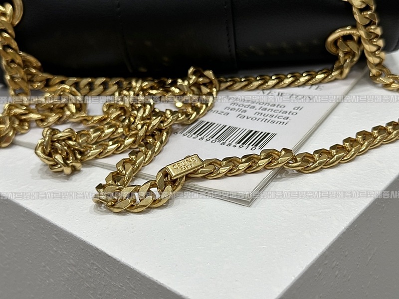 셀린빅투아르백스몰 20260309-105250-011루.jpg