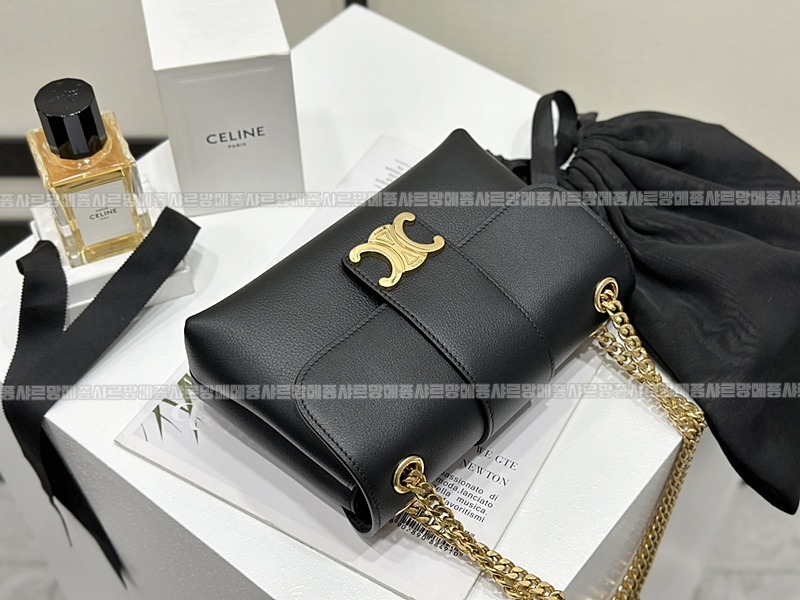 셀린빅투아르백스몰 20260309-105250-012루.jpg