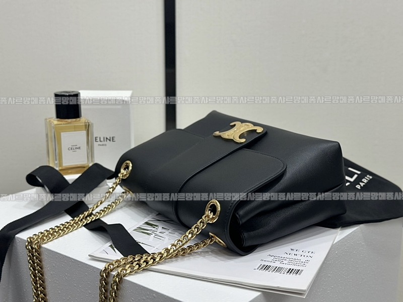 셀린빅투아르백스몰 20260309-112419-007루.jpg