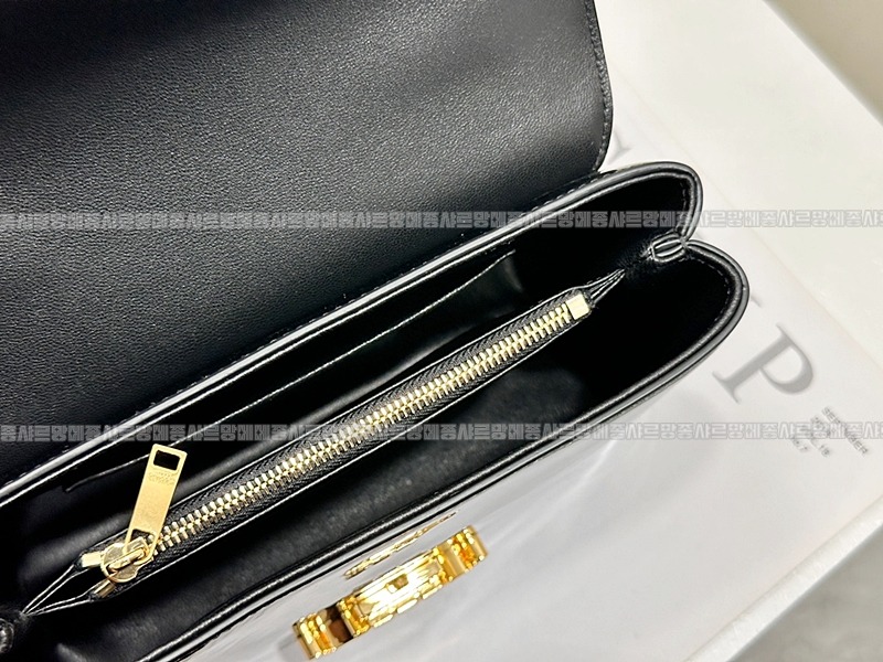 셀린느틴니노백 20260309-142114-007루.jpg