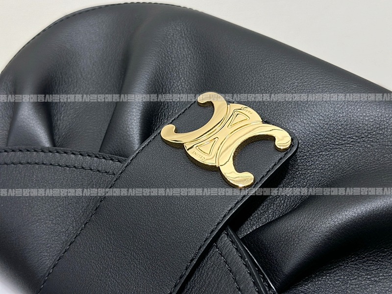 셀린느폴리백미디움  20260309-150741-007루.jpg