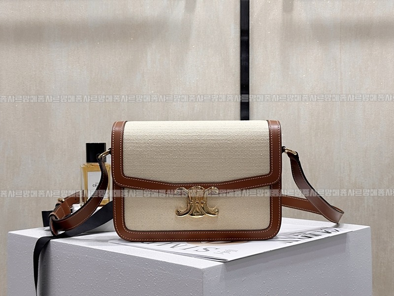 셀린느틴트리옹프숄더백스몰  20260309-152015-001루.jpg