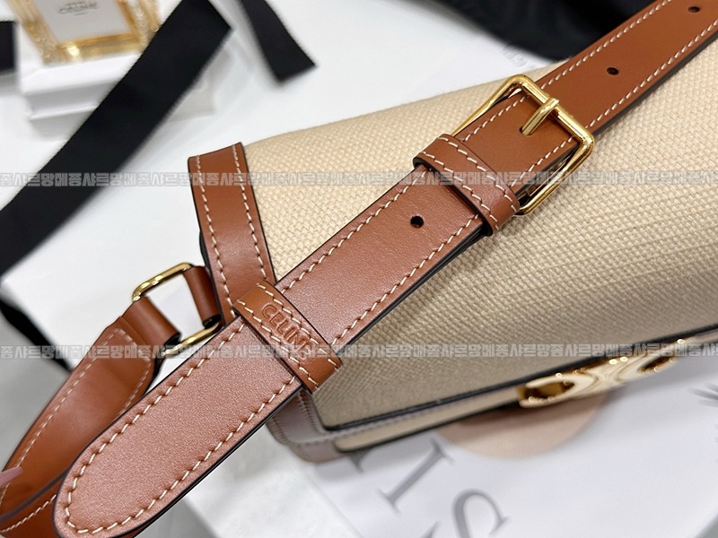 셀린느틴트리옹프숄더백스몰  20260309-152015-004루.jpg