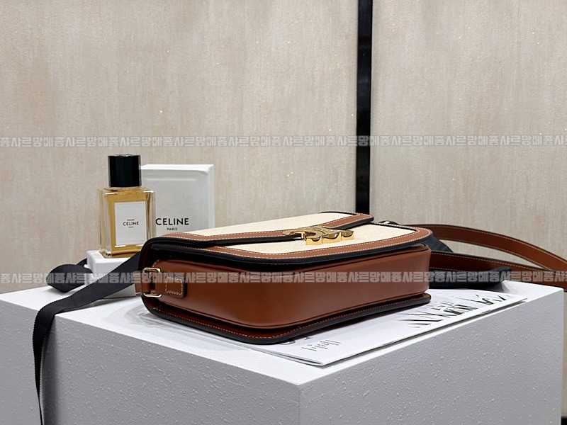 셀린느틴트리옹프숄더백스몰  20260309-152017-014루.jpg