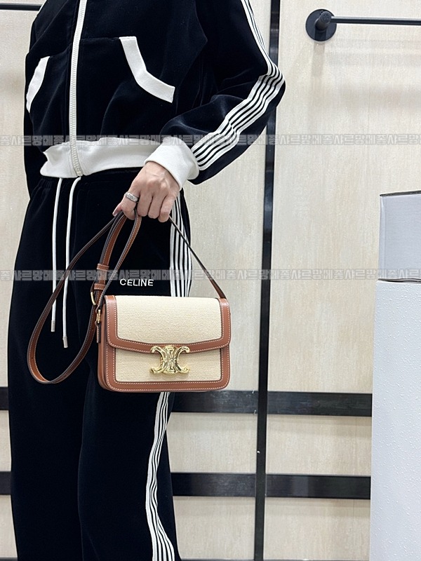 셀린느틴트리옹프숄더백  20260309-151452-021루.jpg