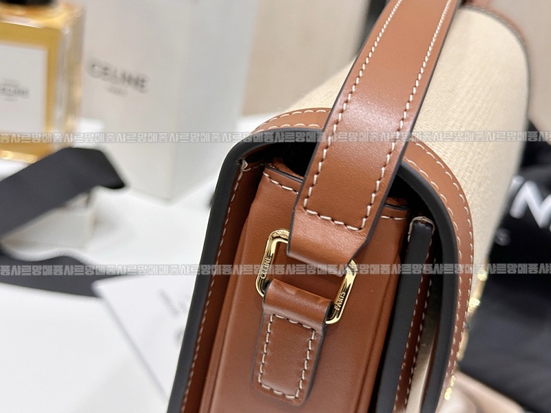셀린느틴트리옹프숄더백  20260309-151450-011루.jpg