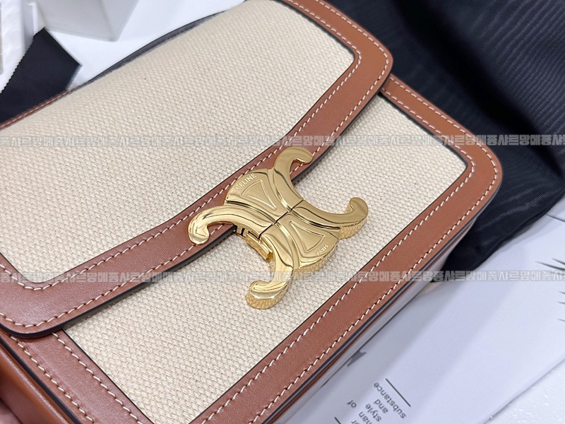 셀린느틴트리옹프숄더백  20260309-151451-013루.jpg